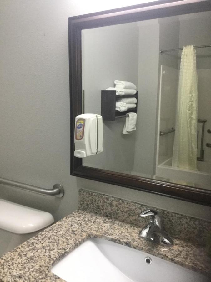 Muskogee Inn And Suites エクステリア 写真